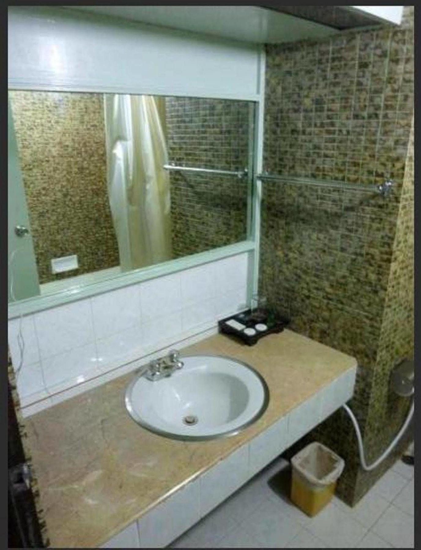 Amarin Nakorn Hotel Phitsanulok Esterno foto