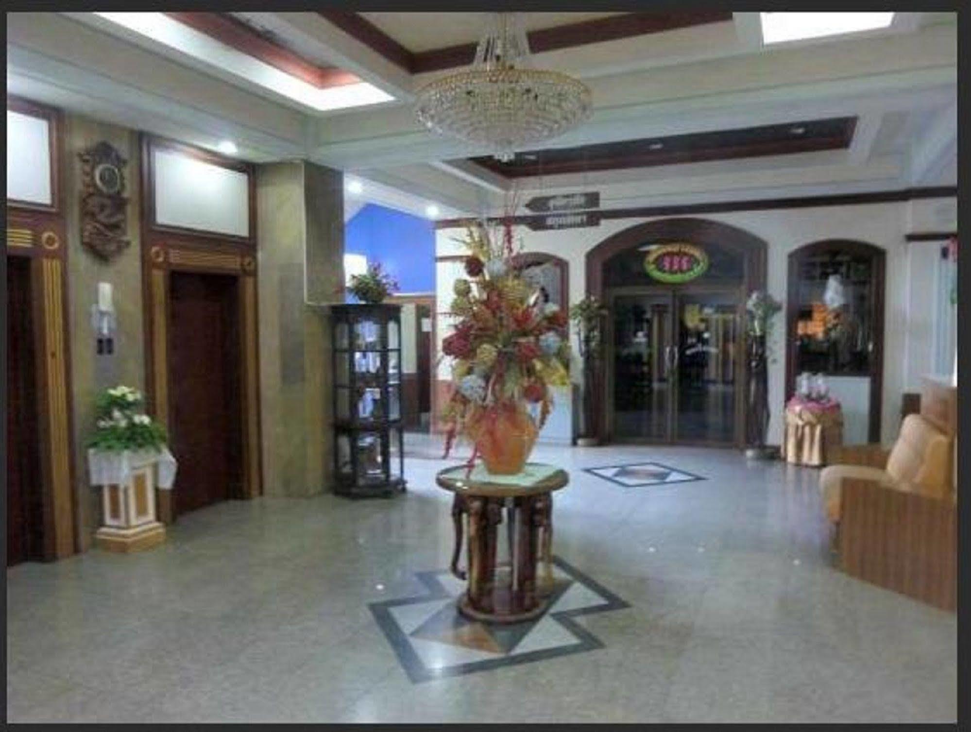 Amarin Nakorn Hotel Phitsanulok Esterno foto
